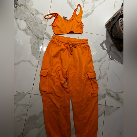 Matching set! Cargo pants and a tank top! - Picture 2 of 7